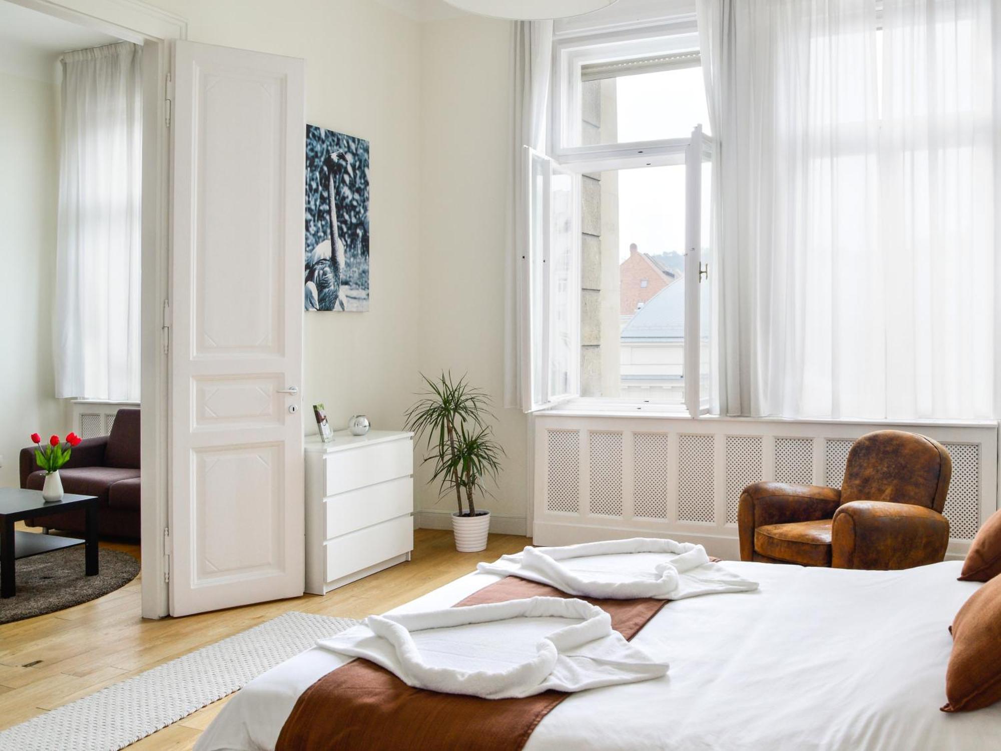 Basilica City Apartments Будапеща Стая снимка